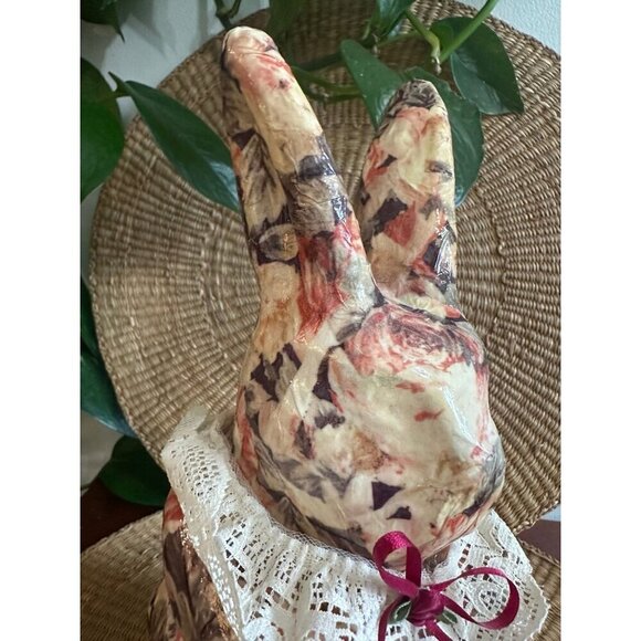 Vintage papier-mâché floral Easter bunny,  coin Bank - Picture 2 of 12